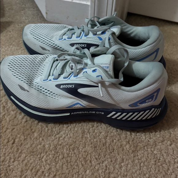 Brooks Adrenaline GTS 23 Womens - Picture 4 of 6